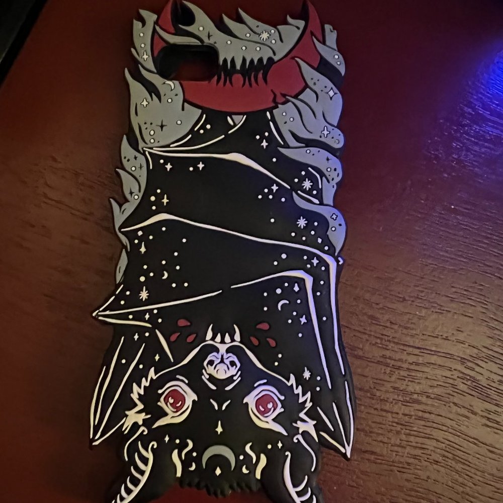 Rogue+Wolf bat phone case - iPhone 10